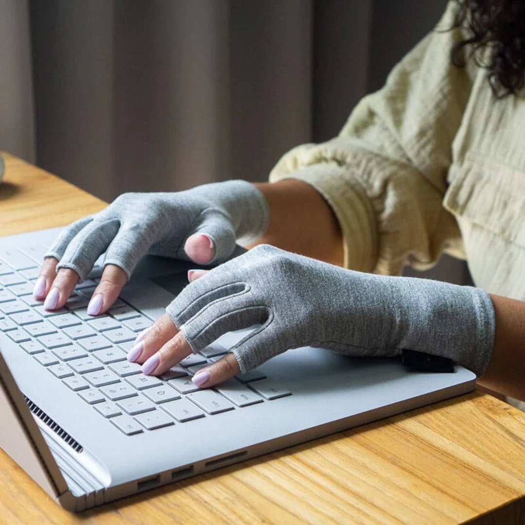 Compression Gloves - Image 3