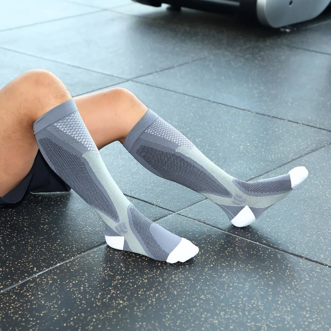 Vero Medic Compression Socks - Gray - Image 4